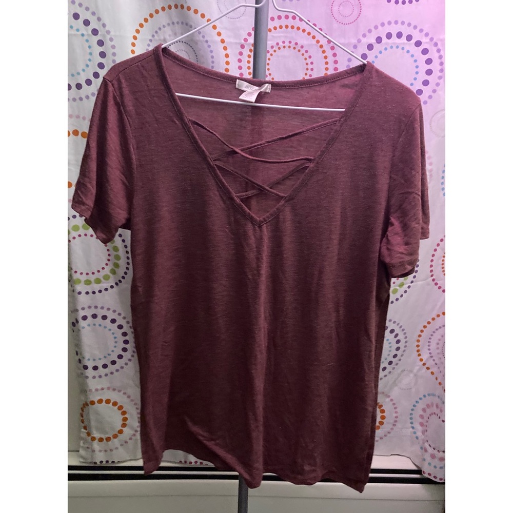Cross string necked tee